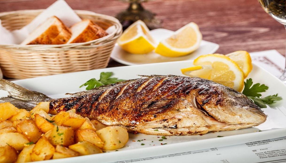 Hotel Half Moon Airport Restaurant Ріміні Екстер'єр фото