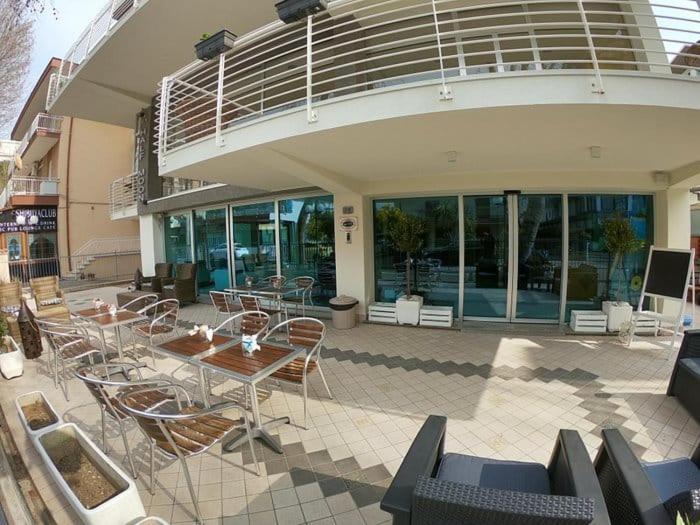 Hotel Half Moon Airport Restaurant Ріміні Екстер'єр фото